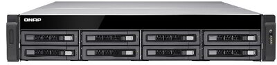 Qnap TS-EC880U-E3-4GE-R2 NAS + 8x ST2000NE0025 HDD + Sínkészlet