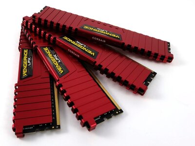 Corsair 32GB /3000 Vengeance LPX DDR4 RAM KIT (4x8GB)