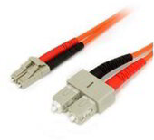 Startech FIBLCSC2 optikai patch kábel LC-SC Duplex MM 2m - Narancssárga